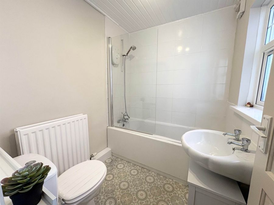 52 Kensington Avenue