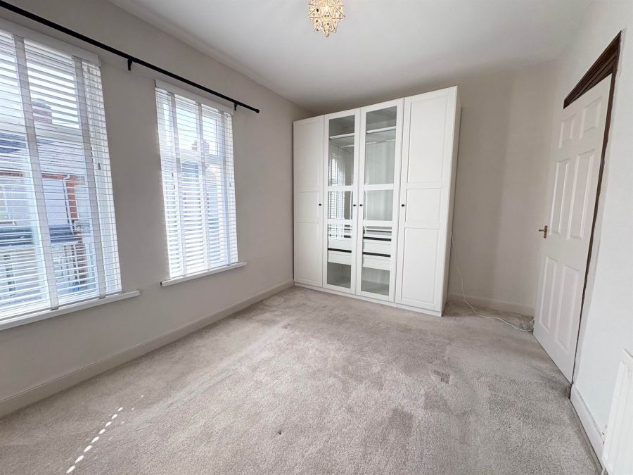 52 Kensington Avenue