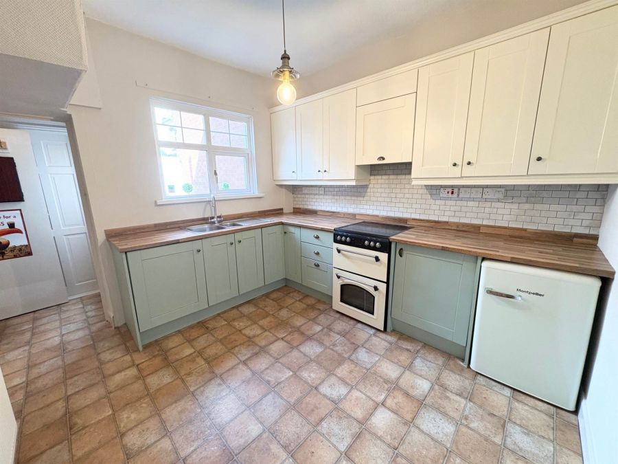 52 Kensington Avenue