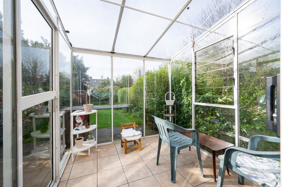 27 Thornhill Parade