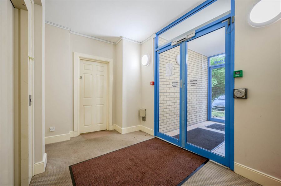Flat 2 Holyrood Manor