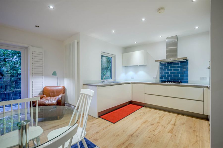 Flat 2 Holyrood Manor
