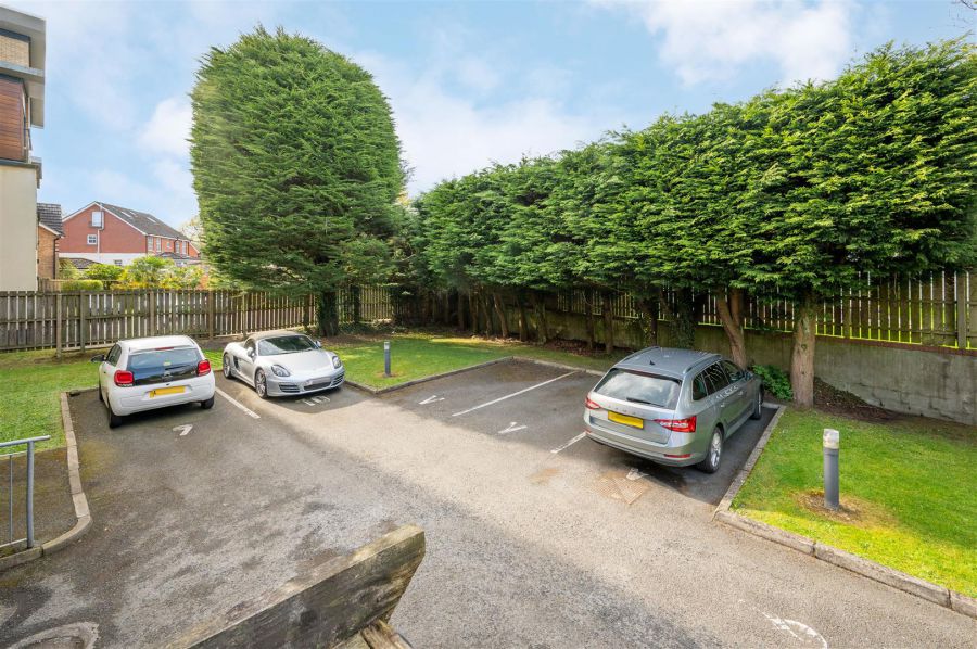 B2 Altona Place