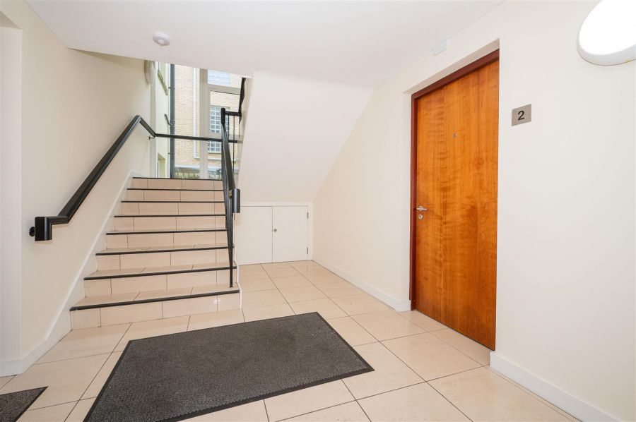 B2 Altona Place