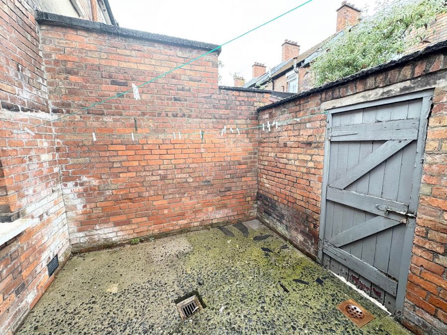 9 Pims Avenue