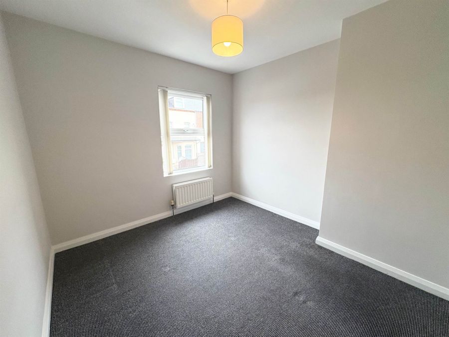 9 Pims Avenue