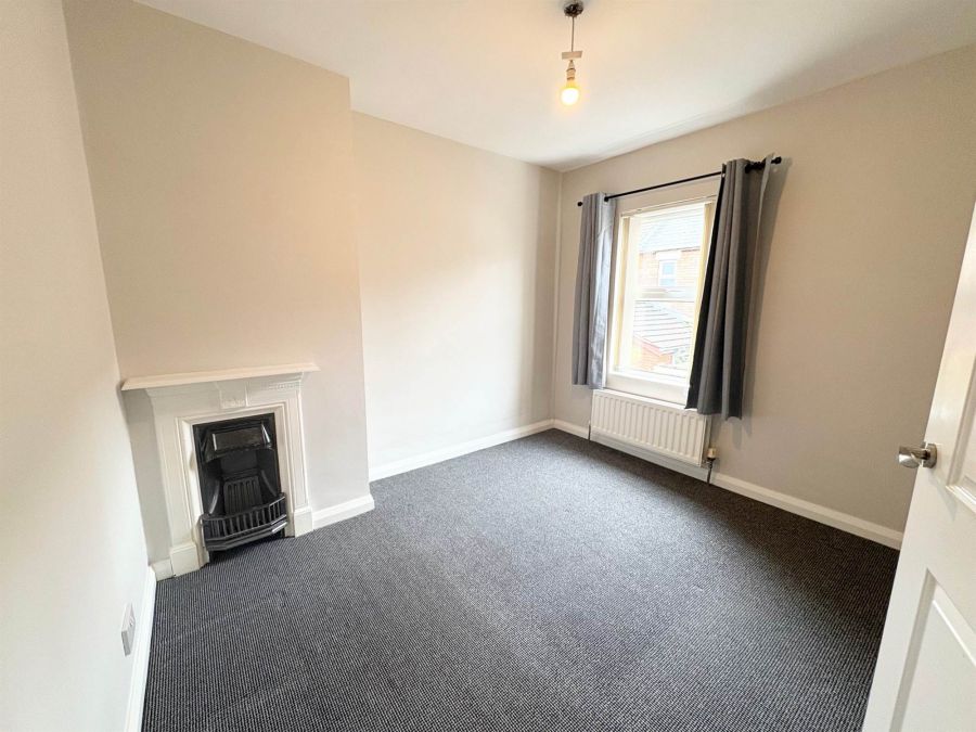 9 Pims Avenue