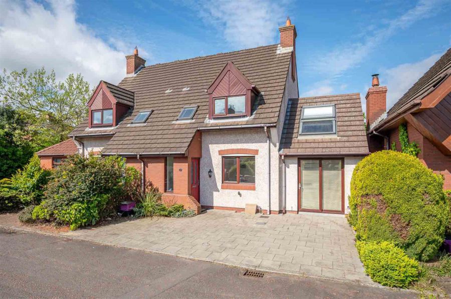 10 Clonallon Court