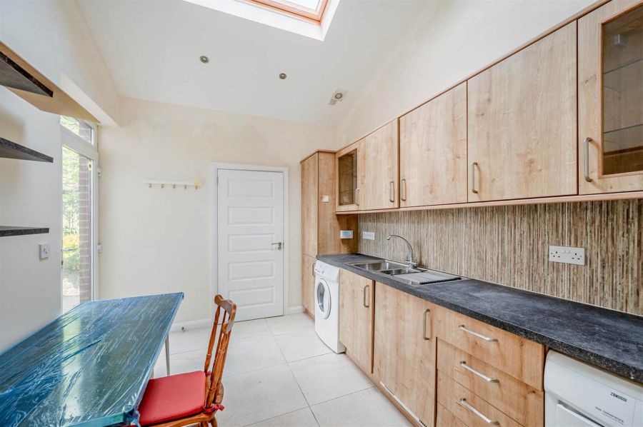 10 Clonallon Court