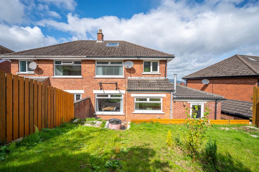 15 Glenview Gardens