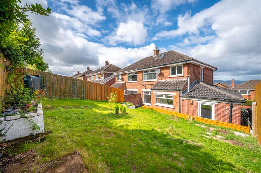 15 Glenview Gardens