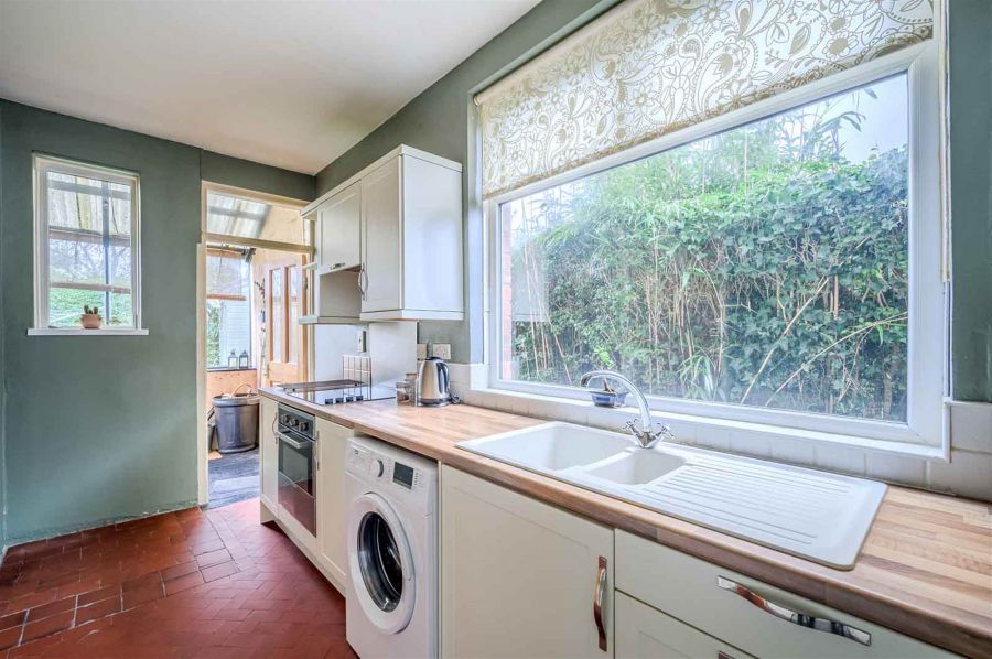 1 Loopland Crescent