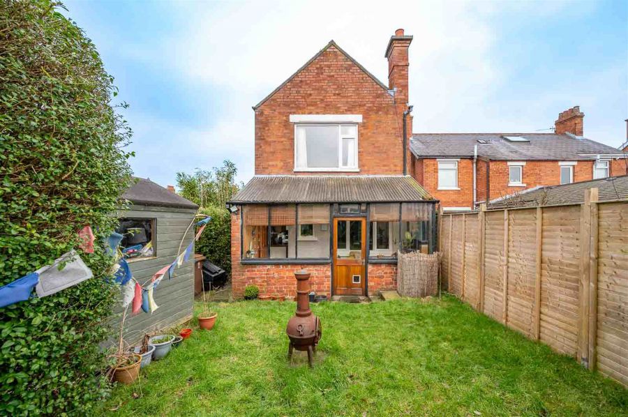 1 Loopland Crescent