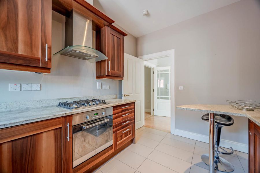 Apartment 6 14 Burghley Mews