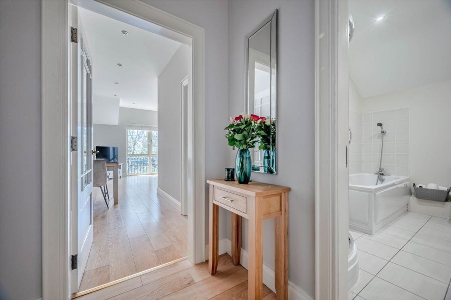 Apartment 6 14 Burghley Mews