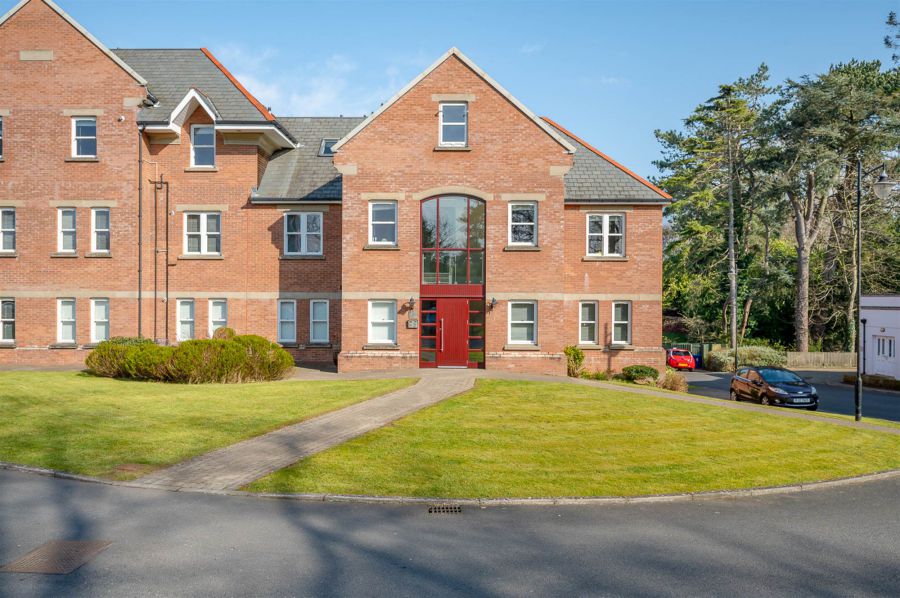 Apartment 39 Sandown Manor