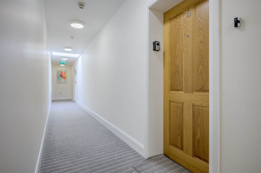 Apartment 39 Sandown Manor