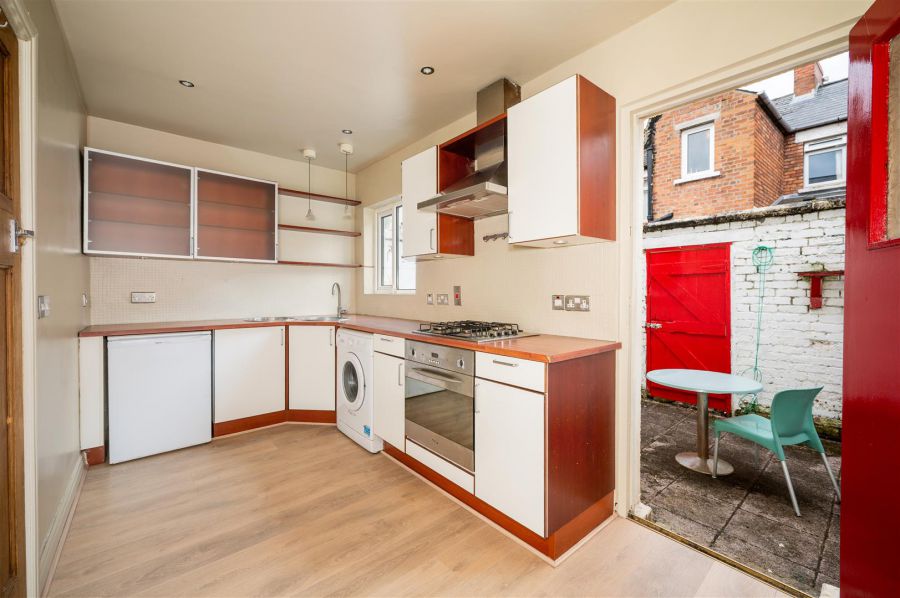 11 Willowholme Crescent