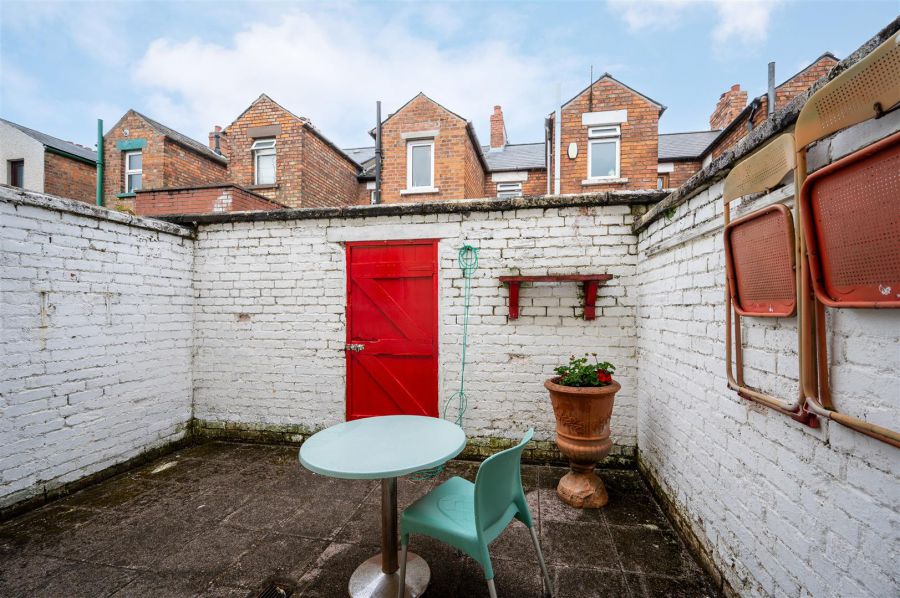 11 Willowholme Crescent