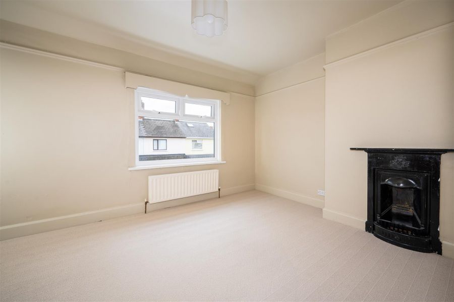 11 Willowholme Crescent