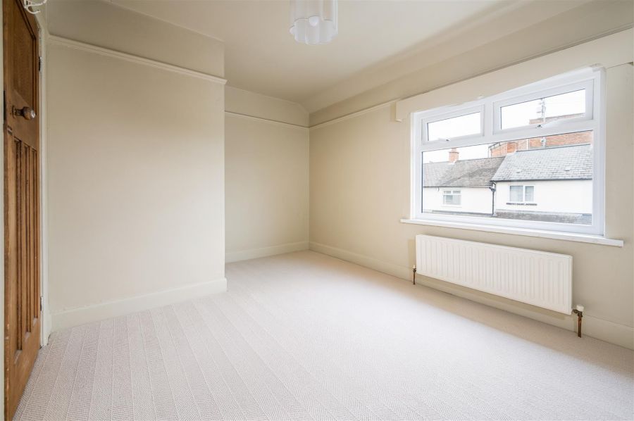 11 Willowholme Crescent