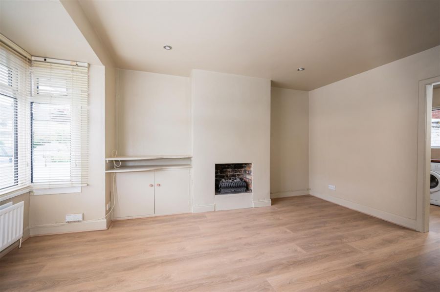 11 Willowholme Crescent