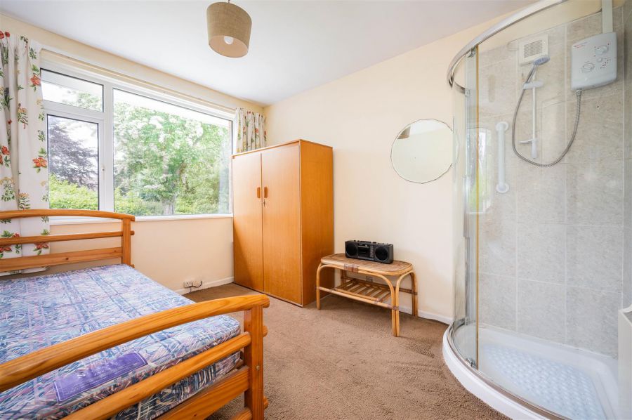 6 Gortin Drive