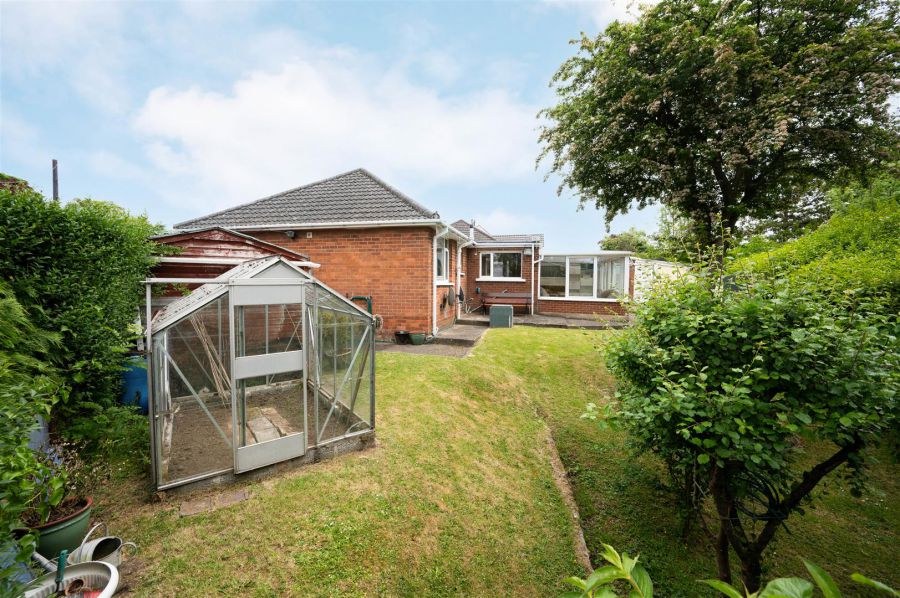 6 Gortin Drive