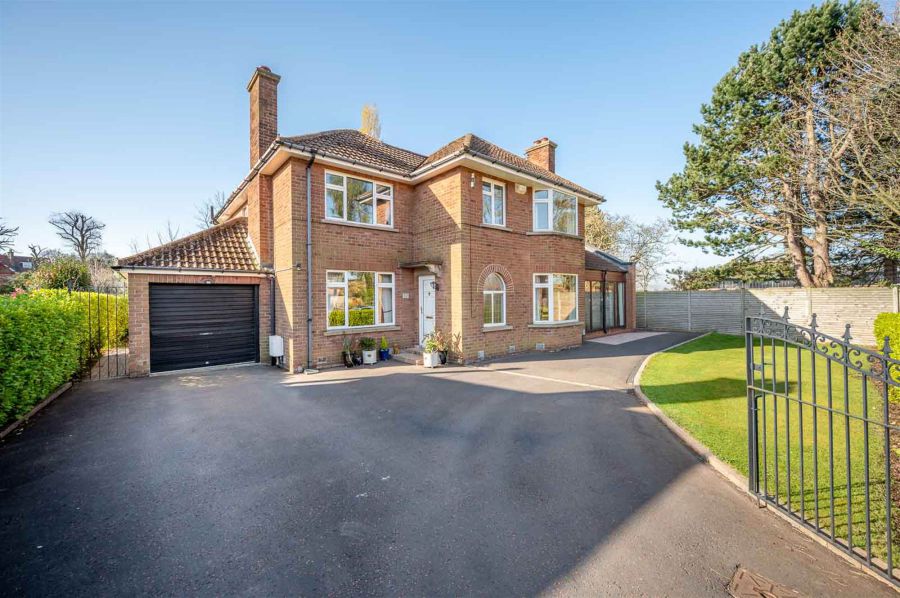 10 Wilshere Drive