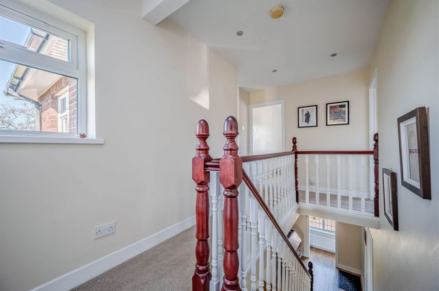 10 Wilshere Drive