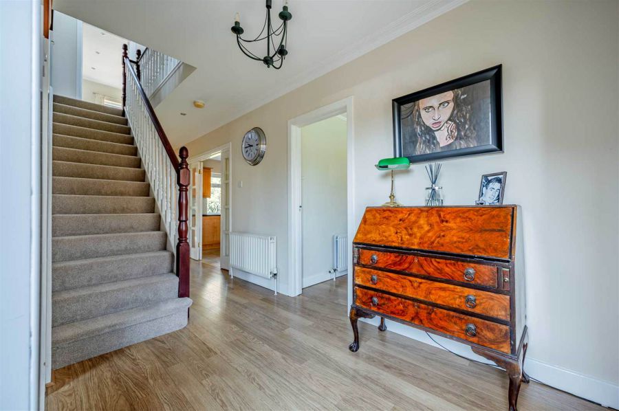 10 Wilshere Drive