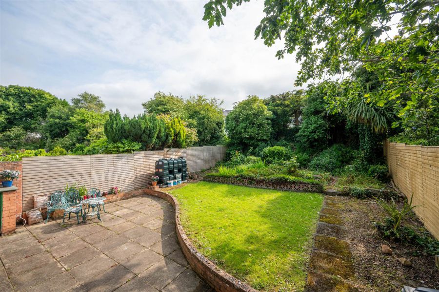 30 Cloghan Park