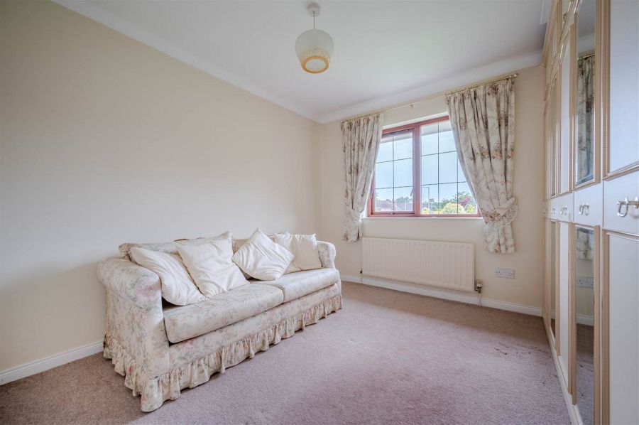 1 Knightsbridge Manor