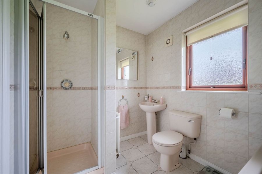 1 Knightsbridge Manor