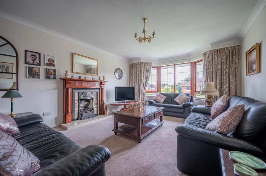 1 Knightsbridge Manor