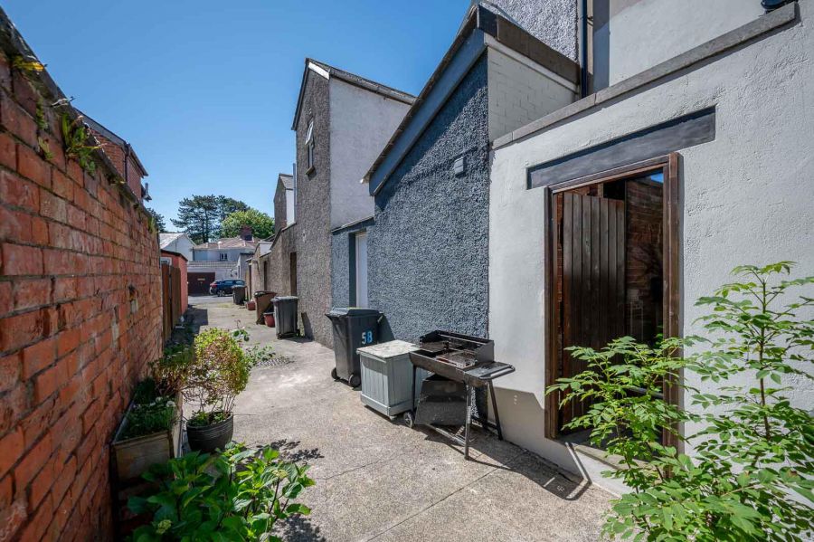 56 Sandown Road