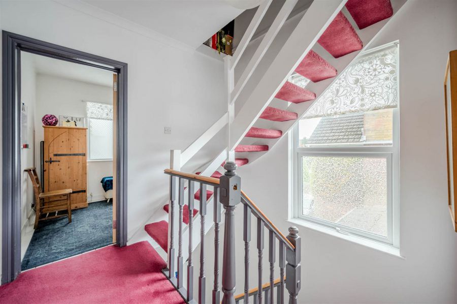 90 Castlehill Road