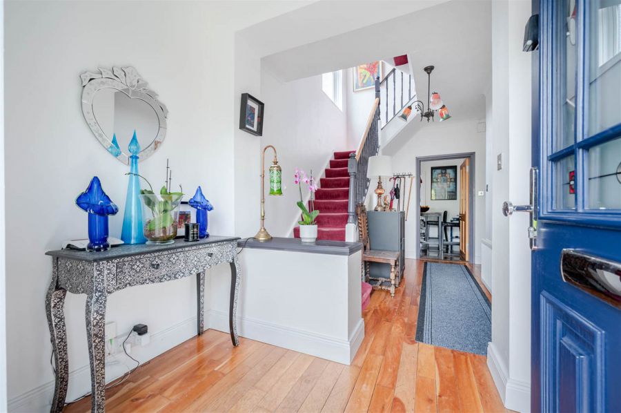 90 Castlehill Road