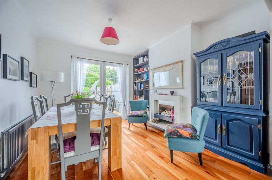 90 Castlehill Road