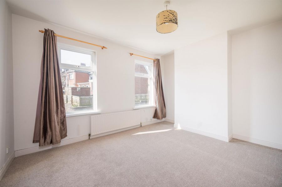 63 Upper Dunmurry Lane