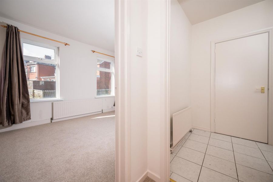 63 Upper Dunmurry Lane