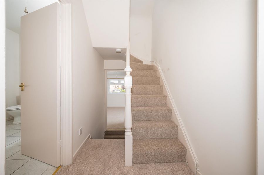63 Upper Dunmurry Lane