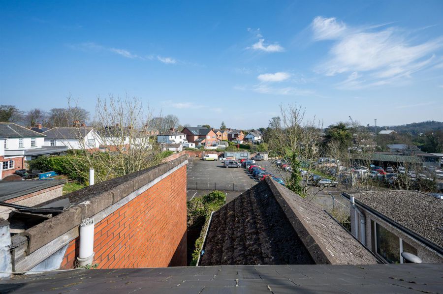 63 Upper Dunmurry Lane