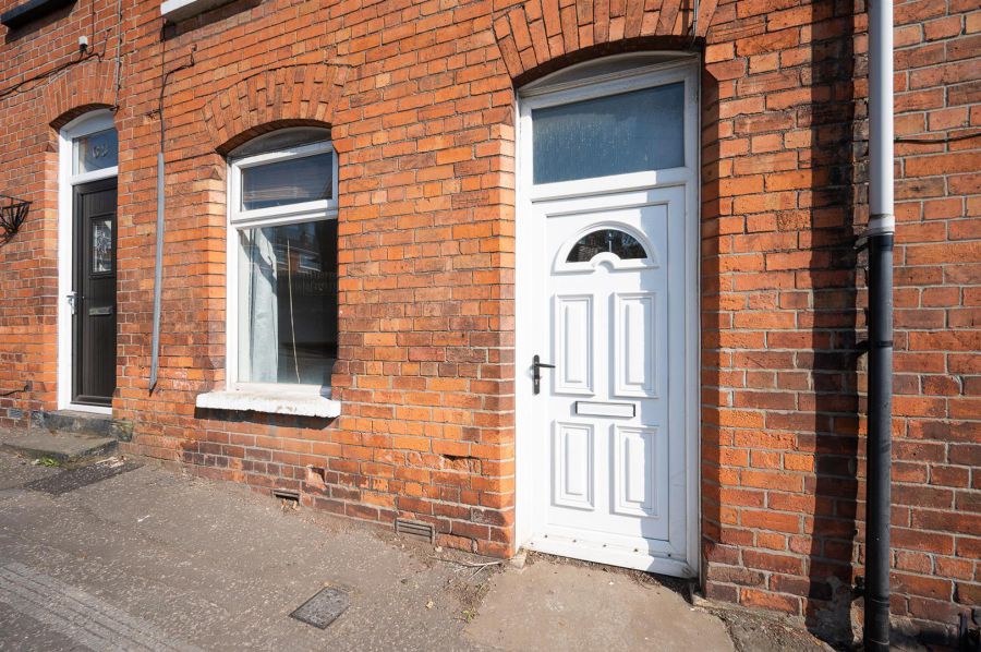 63 Upper Dunmurry Lane