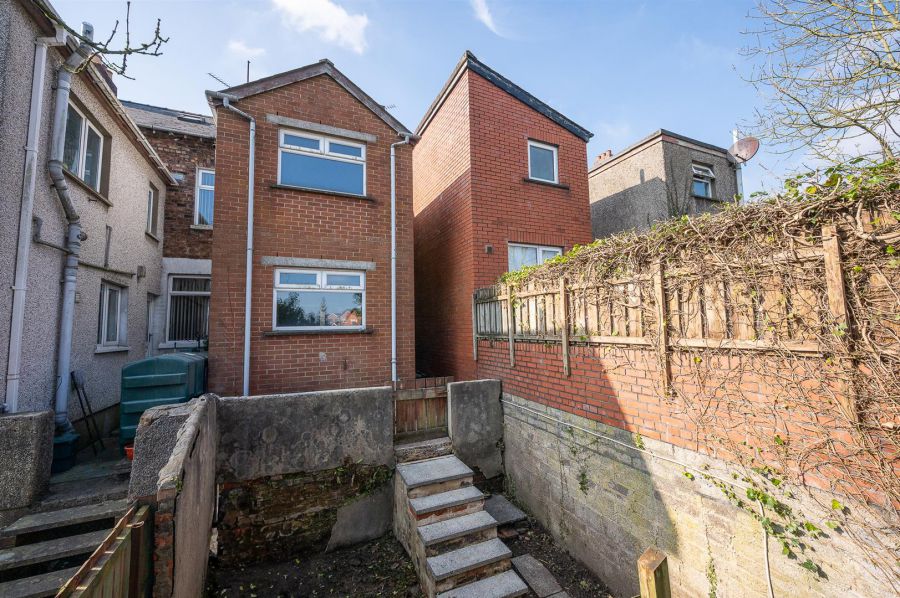 63 Upper Dunmurry Lane