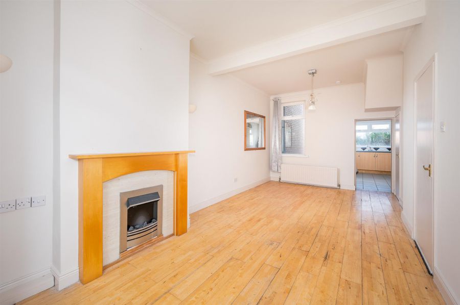 63 Upper Dunmurry Lane