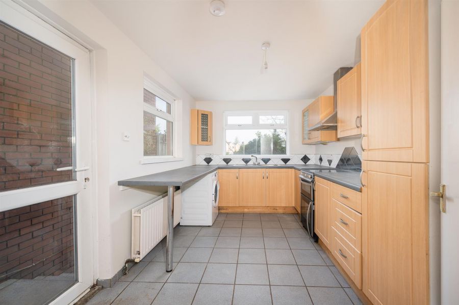 63 Upper Dunmurry Lane
