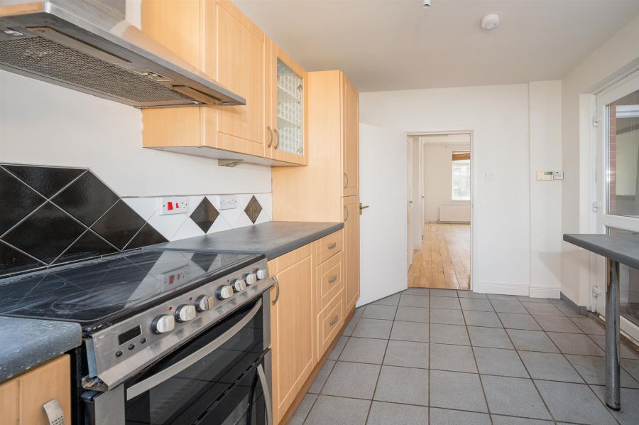 63 Upper Dunmurry Lane