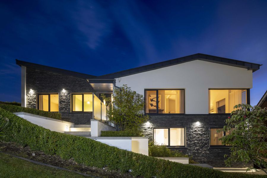 2 Kintyre Avenue