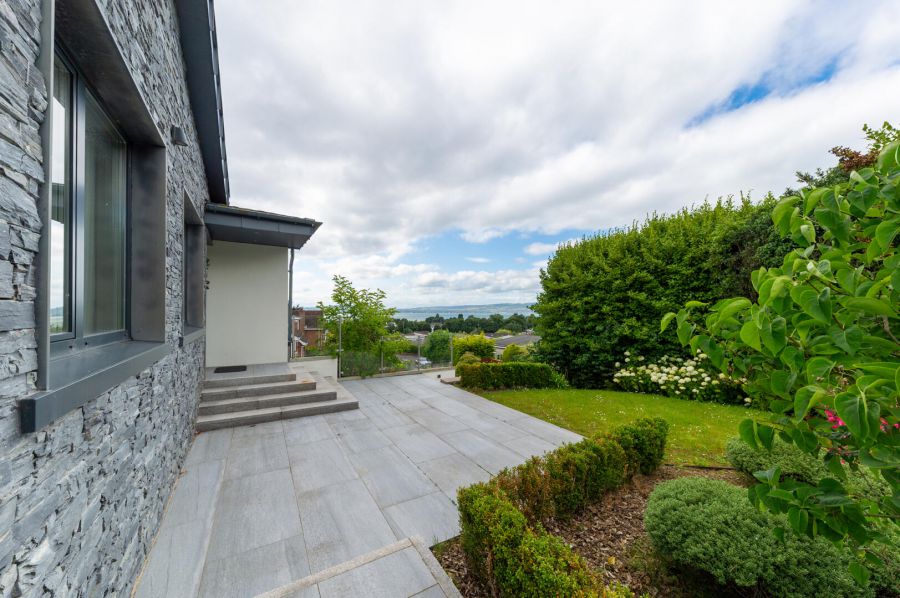 2 Kintyre Avenue